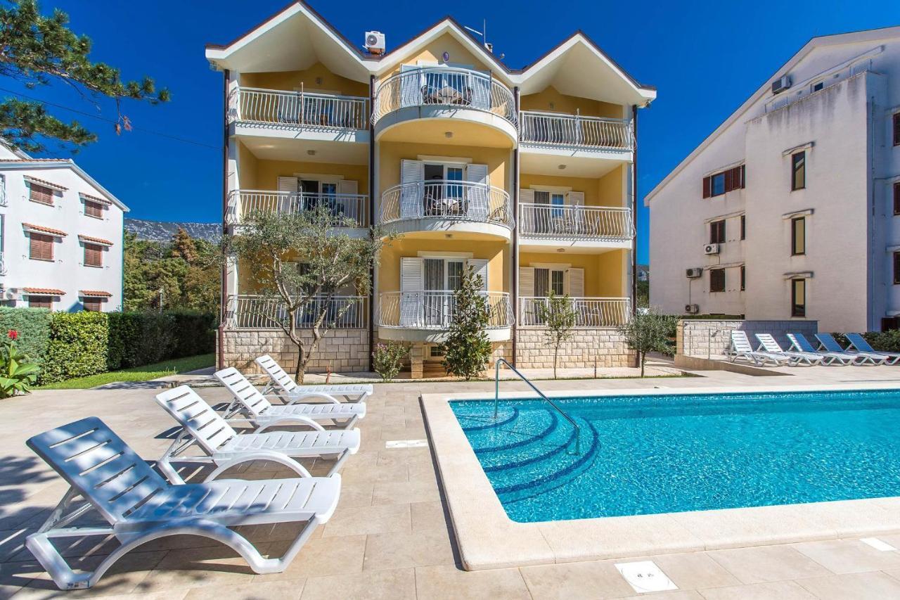 Apartments With A Swimming Pool Jadranovo, Crikvenica - 3238 Exteriör bild