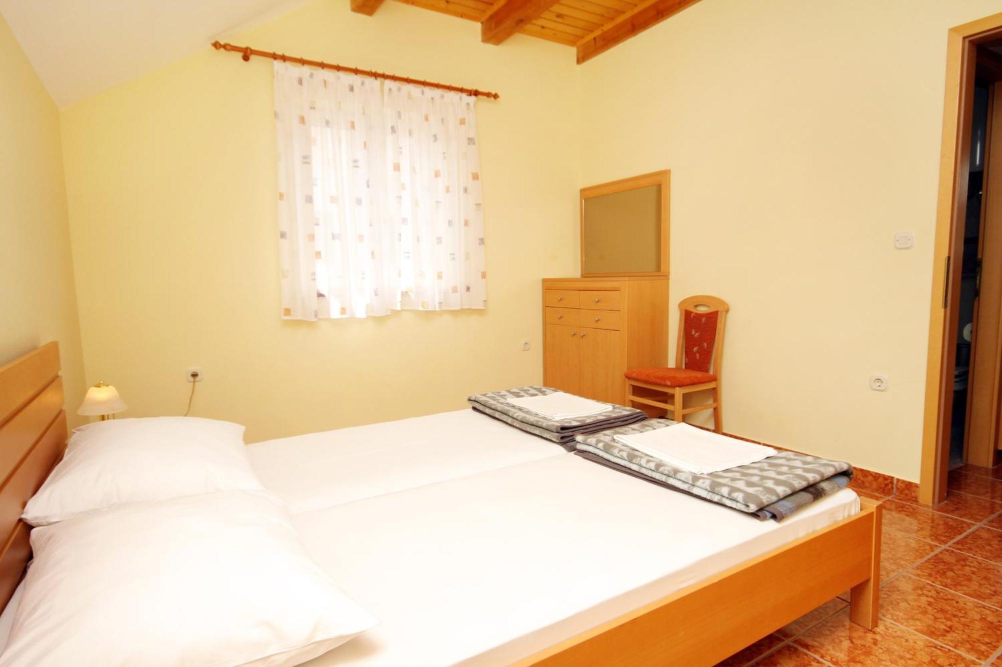 Apartments With A Swimming Pool Jadranovo, Crikvenica - 3238 Rum bild